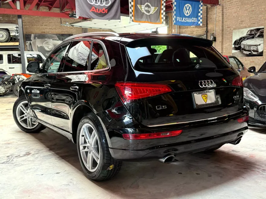 2017 Audi Q5 2.0T Premium Plus photo 1