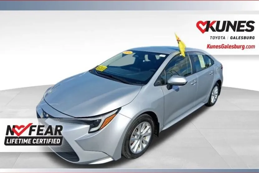2024 Toyota Corolla Hybrid LE photo 1
