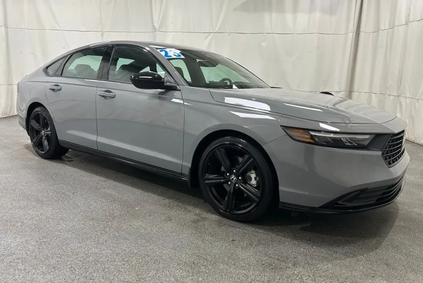 2023 Honda Accord Hybrid Sport-L photo 1