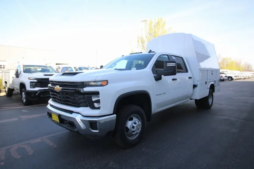2024 Chevrolet Silverado 3500HD Work Truck photo 1