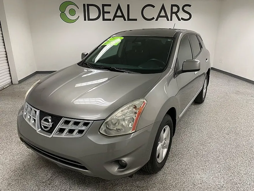 2013 Nissan Rogue S photo 1
