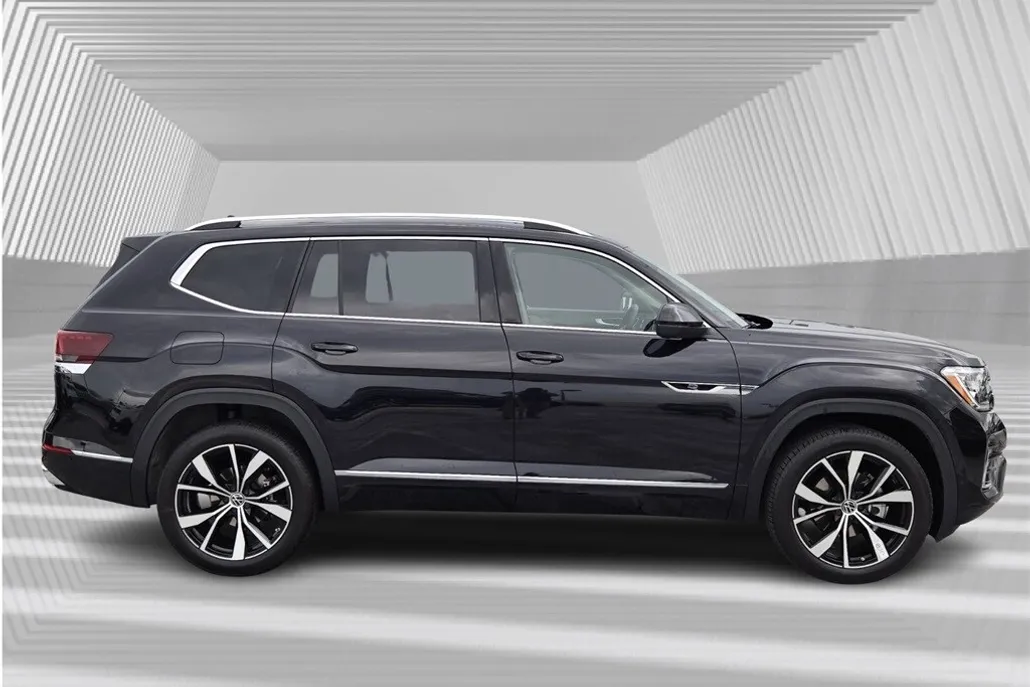 2026 Volkswagen Atlas SEL Premium R-Line photo 1
