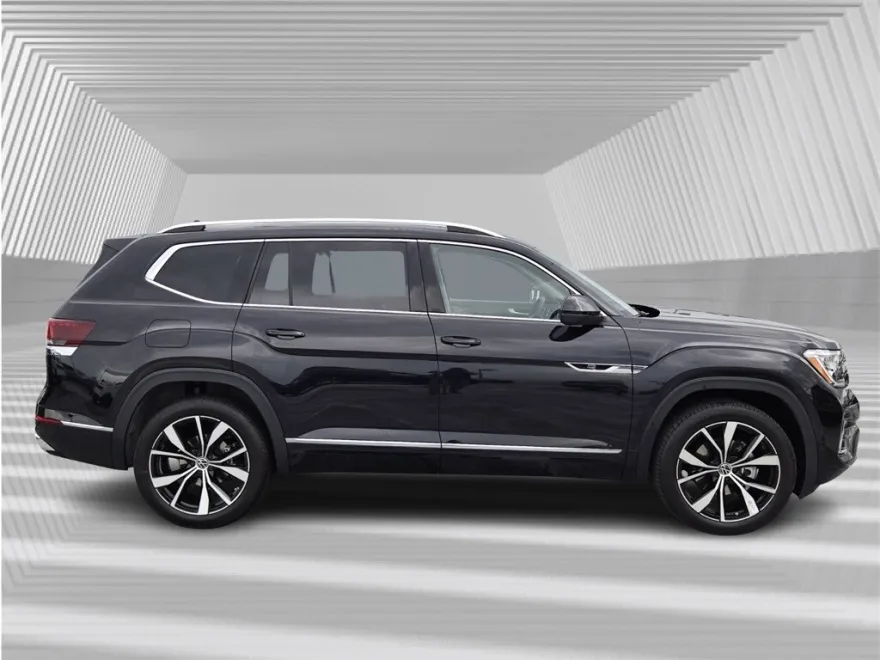 2026 Volkswagen Atlas SEL Premium R-Line photo 1