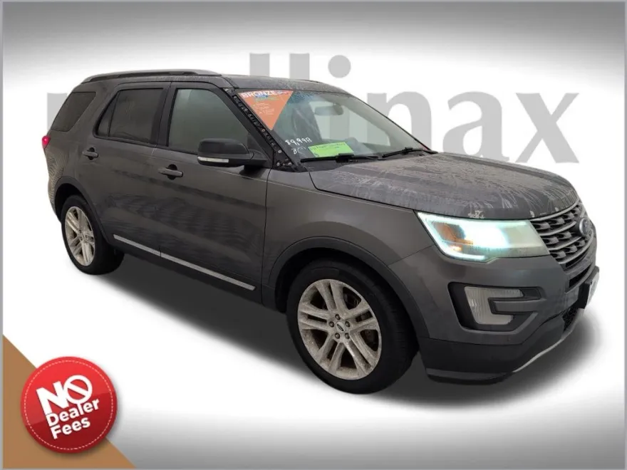 2016 Ford Explorer XLT photo 1