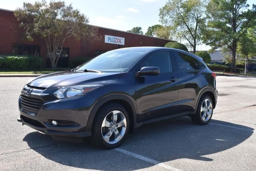 2017 Honda HR-V EX photo 1