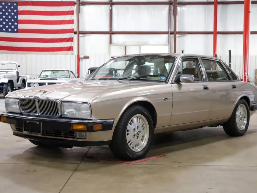 1994 Jaguar XJ photo 1