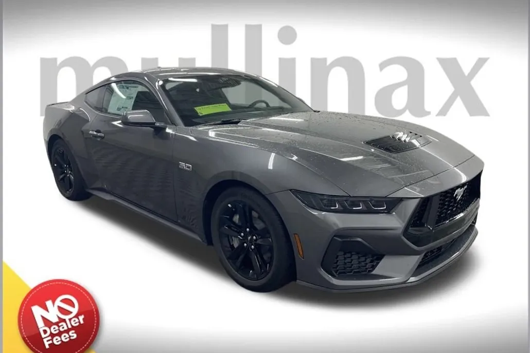 2025 Ford Mustang GT photo 1