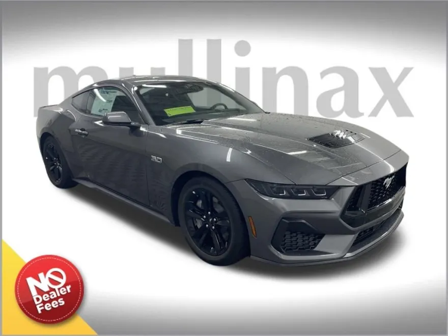 2025 Ford Mustang GT photo 1