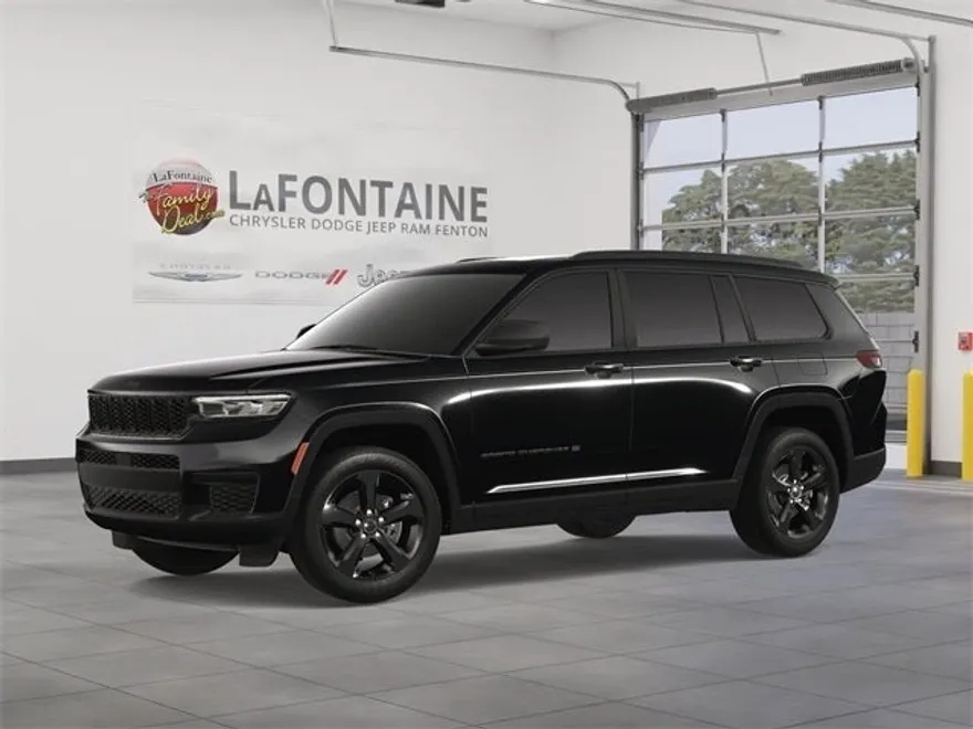 2025 Jeep Grand Cherokee Altitude photo 1