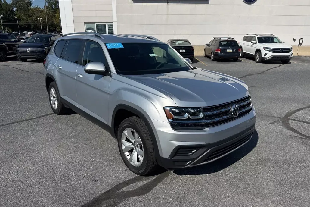 2019 Volkswagen Atlas S photo 1