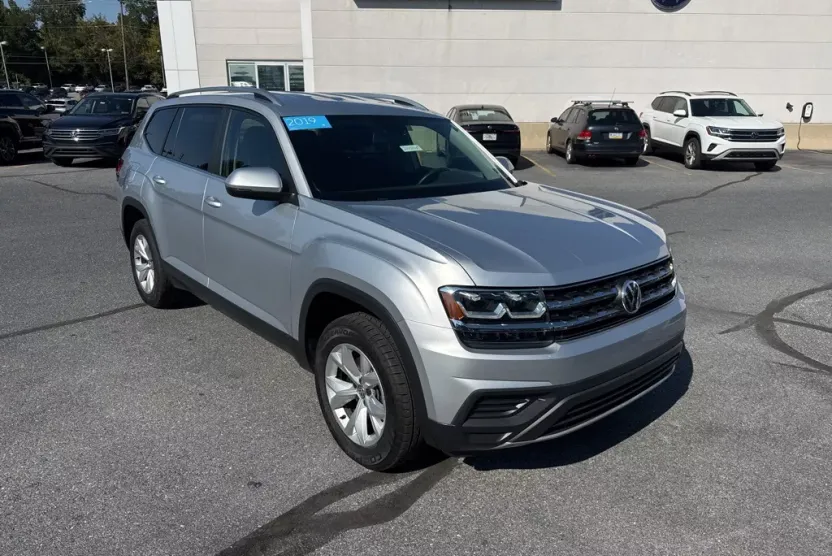 2019 Volkswagen Atlas S photo 1