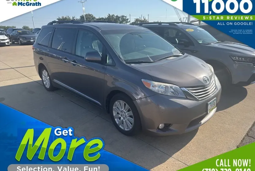 2011 Toyota Sienna XLE photo 1