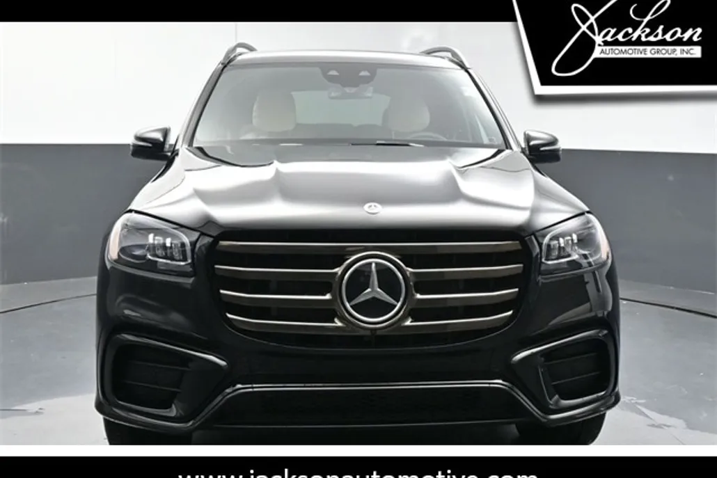 2025 Mercedes Benz GLS 450 4MATIC photo 1