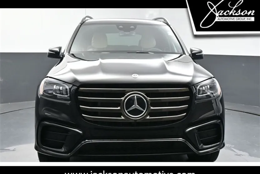 2025 Mercedes Benz GLS 450 4MATIC photo 1