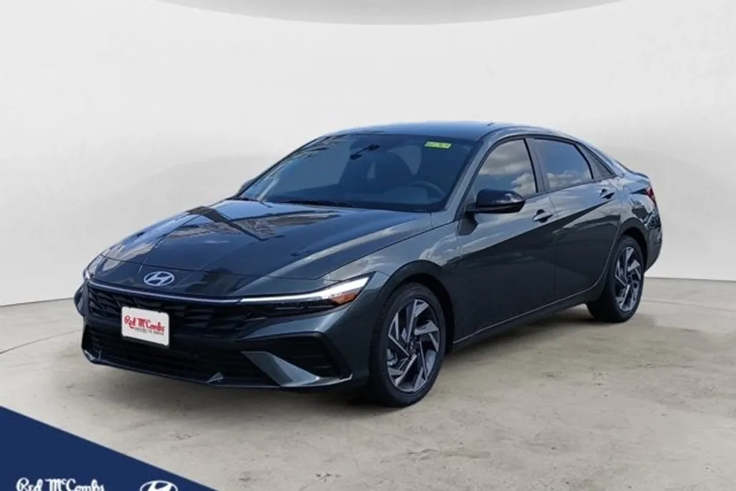 2025 Hyundai Elantra SEL Sport photo 1