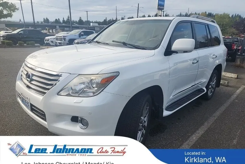 2011 Lexus LX 570 photo 1