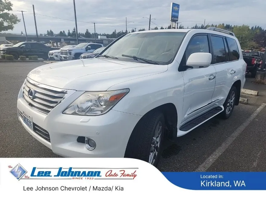2011 Lexus LX 570 photo 1