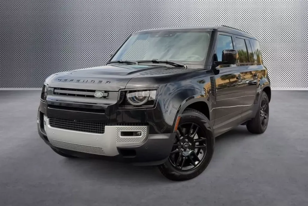 2025 Land Rover Defender 110 S photo 1