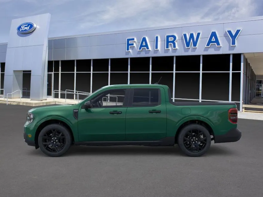 2025 Ford Maverick XLT photo 1