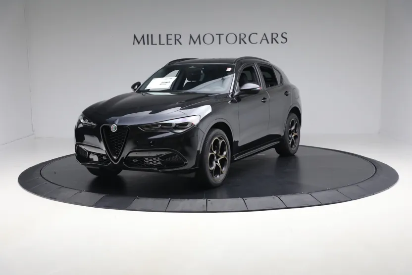 2025 Alfa Romeo Stelvio Sprint Base photo 1