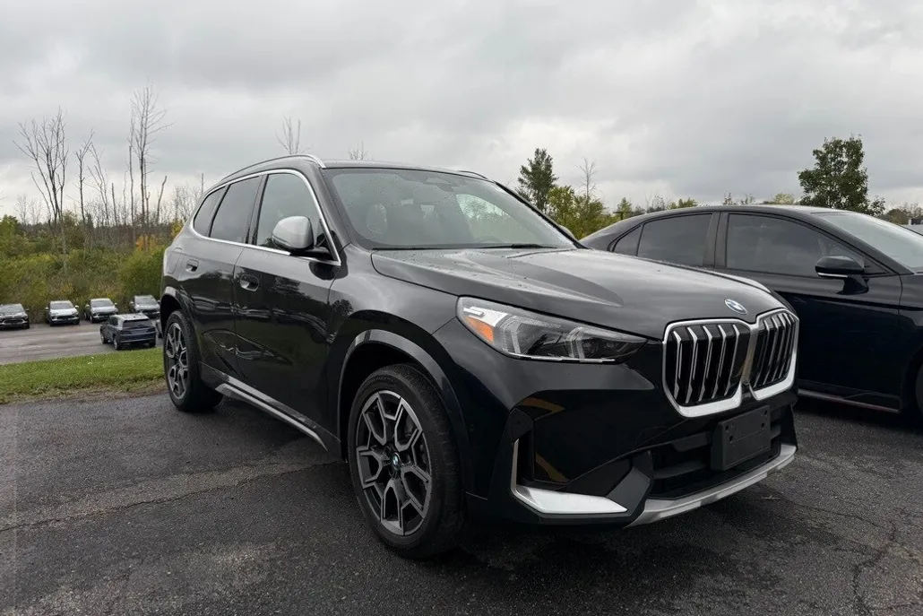 2023 Bmw X1 XDrive28i photo 1