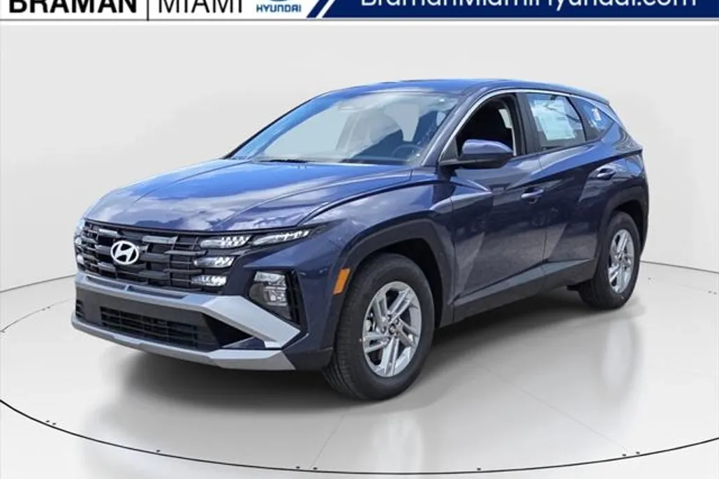 2025 Hyundai Tucson SE photo 1