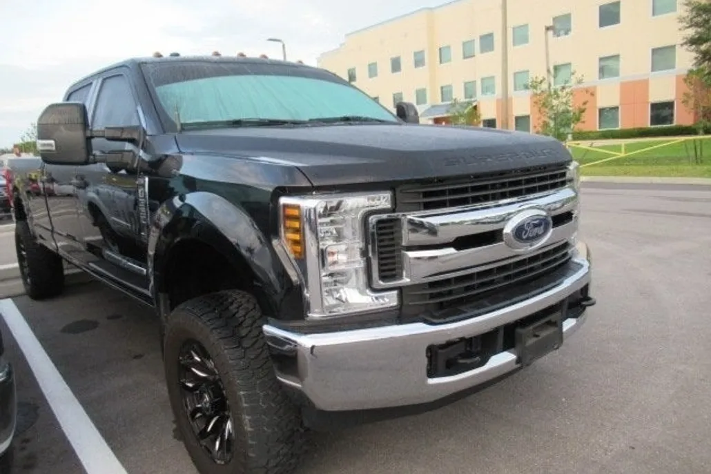 2019 Ford F-350 XL photo 1