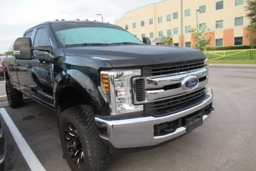 2019 Ford F-350 XL photo 1