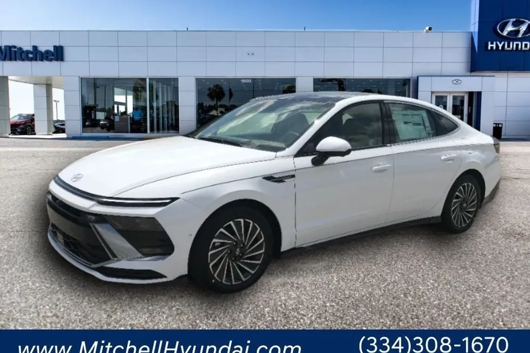 2025 Hyundai Sonata Hybrid Limited photo 1