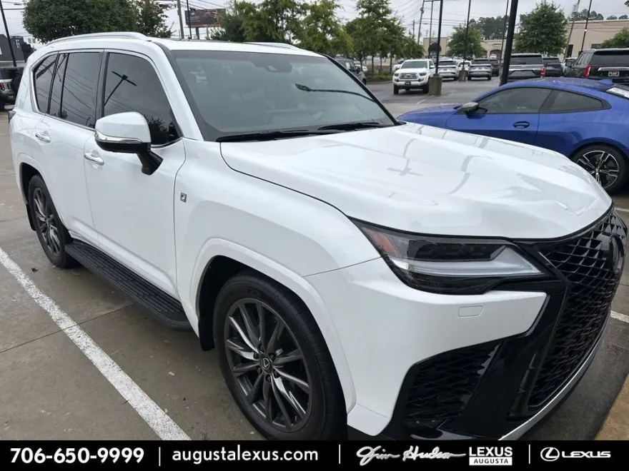 2024 Lexus LX 600 F SPORT photo 1
