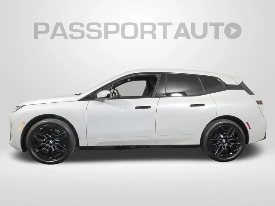 2026 Bmw iX photo 1