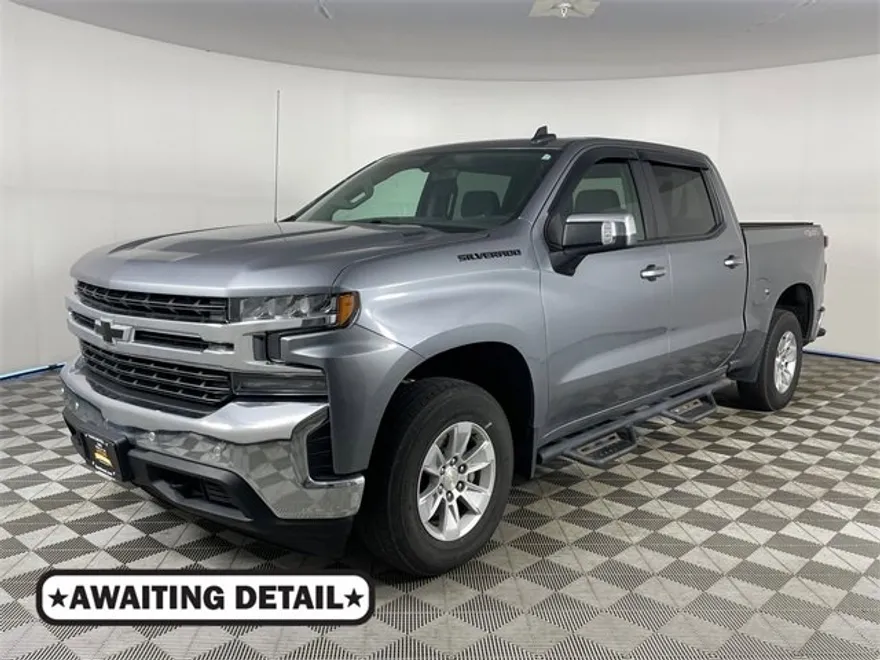 2022 Chevrolet Silverado 1500 LT photo 1