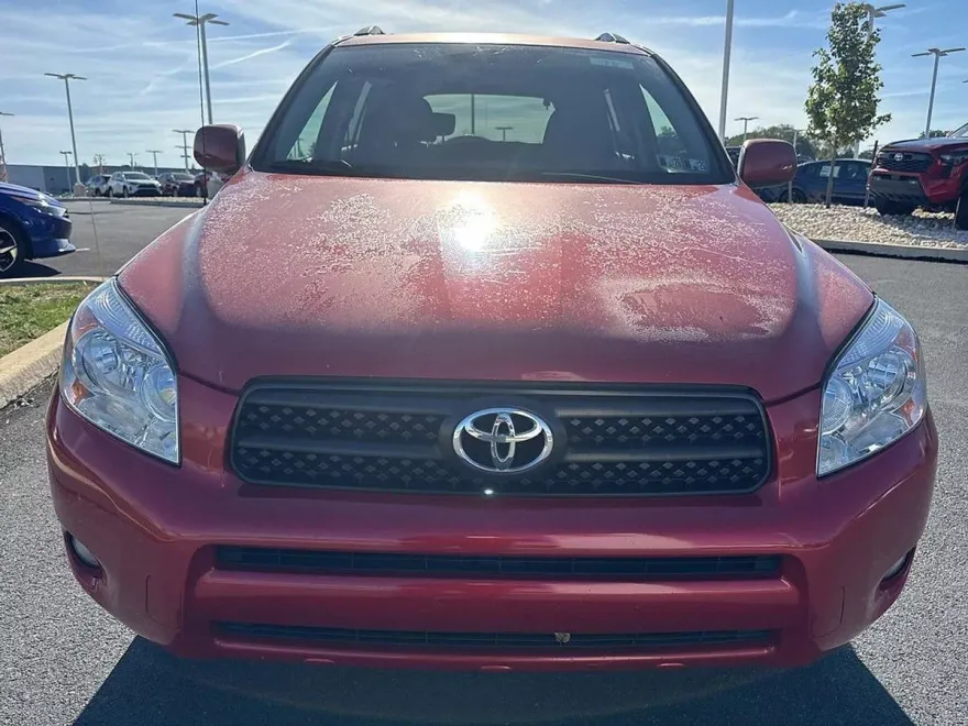 2007 Toyota RAV4 Sport photo 1