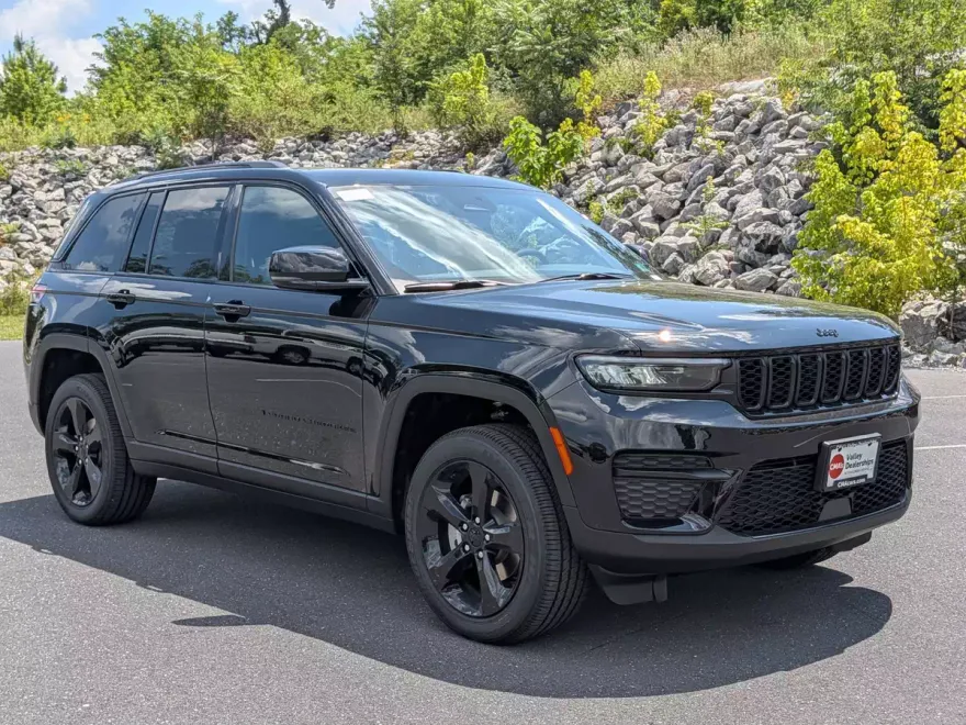 2025 Jeep Grand Cherokee Altitude X photo 1