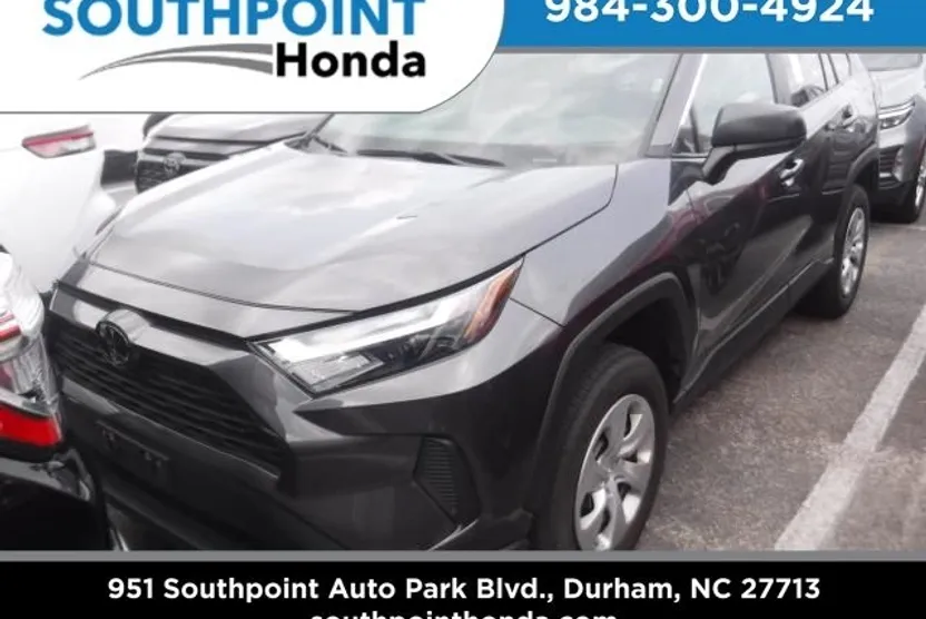 2024 Toyota RAV4 LE photo 1