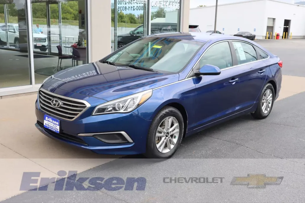 2017 Hyundai Sonata Base photo 1