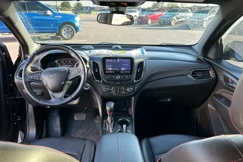 2022 Chevrolet Equinox RS photo 1
