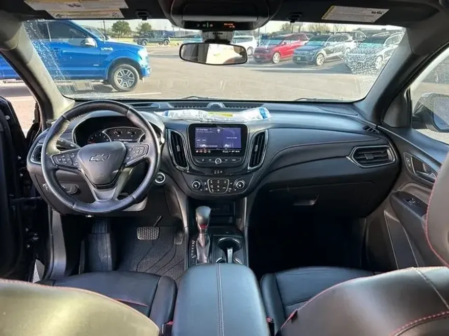 2022 Chevrolet Equinox RS photo 1