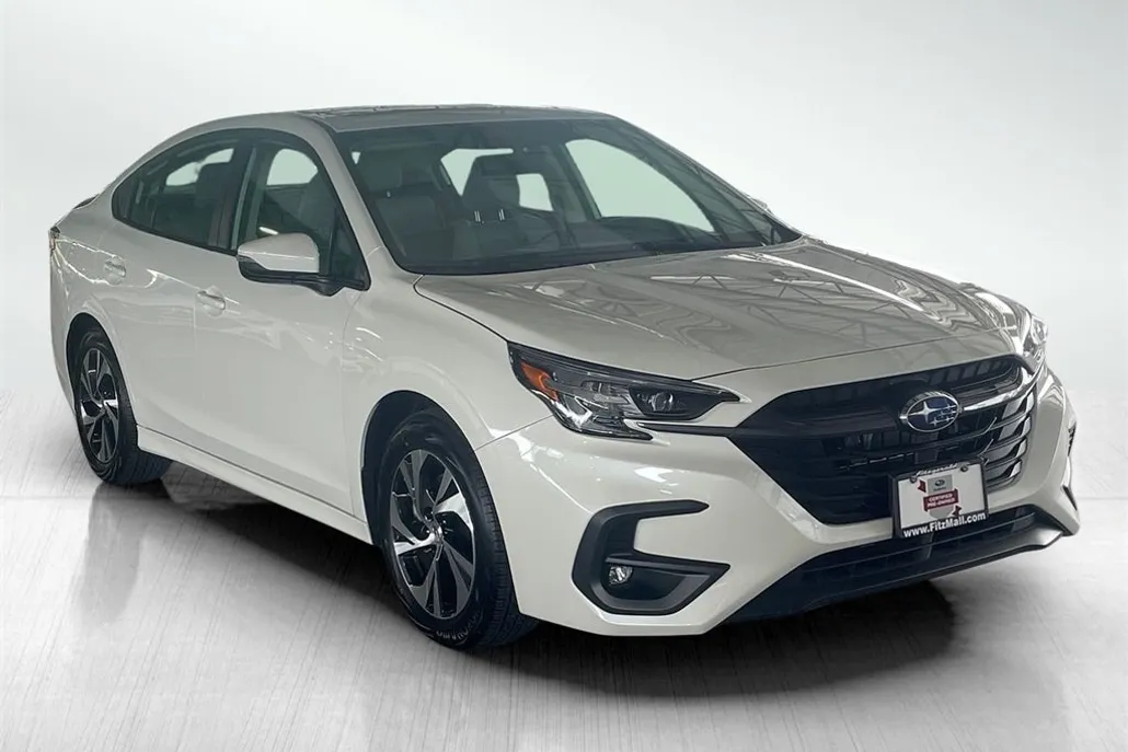 2025 Subaru Legacy Premium photo 1