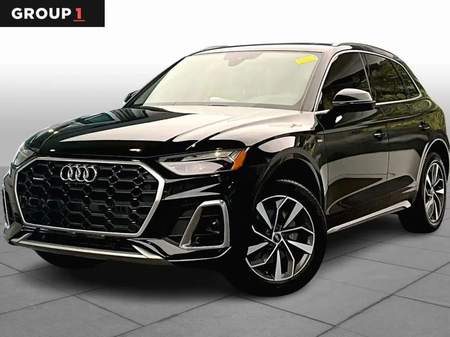 2023 Audi Q5 S line Premium Plus photo 1