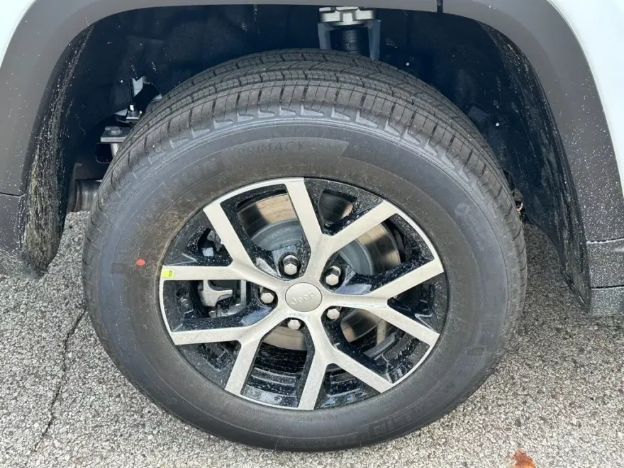 2025 Jeep Grand Cherokee Limited photo 1