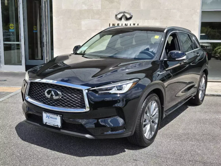 2025 Infiniti QX50 Luxe photo 1