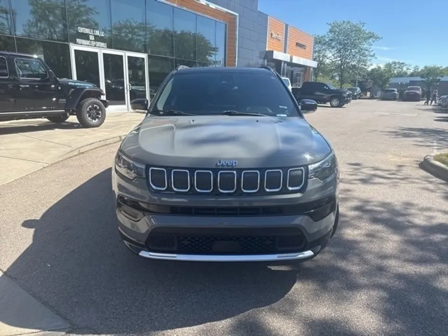 2022 Jeep Compass Limited photo 1