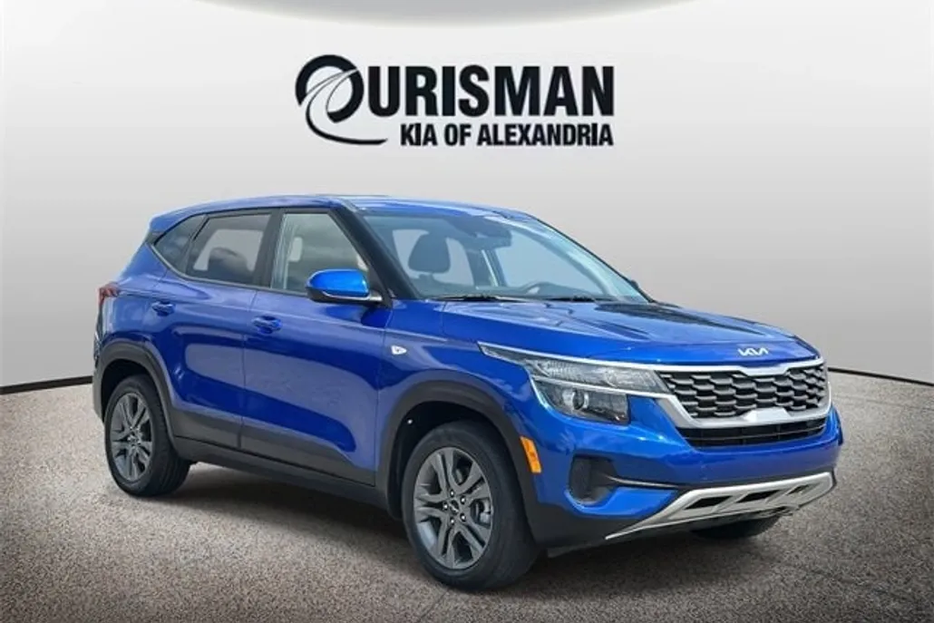 2023 Kia Seltos LX photo 1
