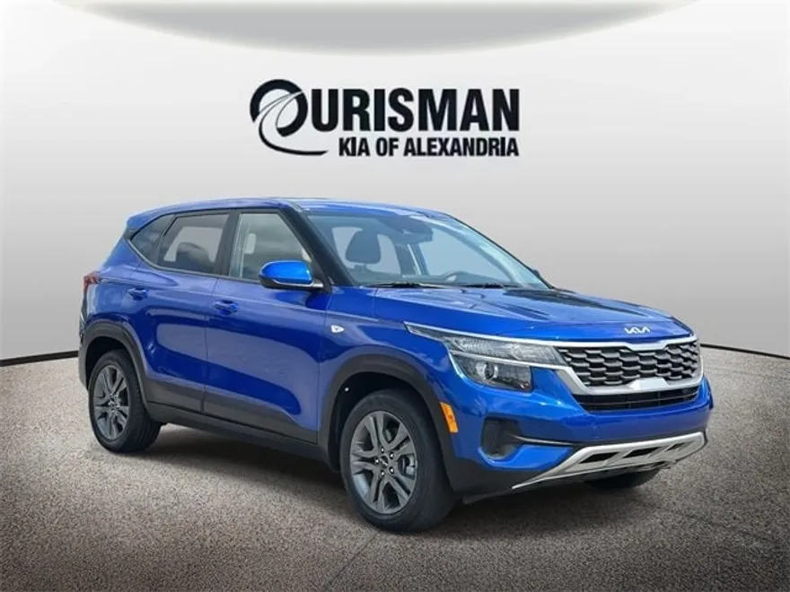 2023 Kia Seltos LX photo 1