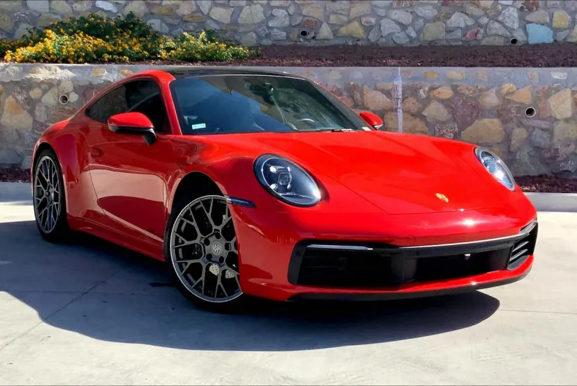 2021 Porsche 911 4 photo 1