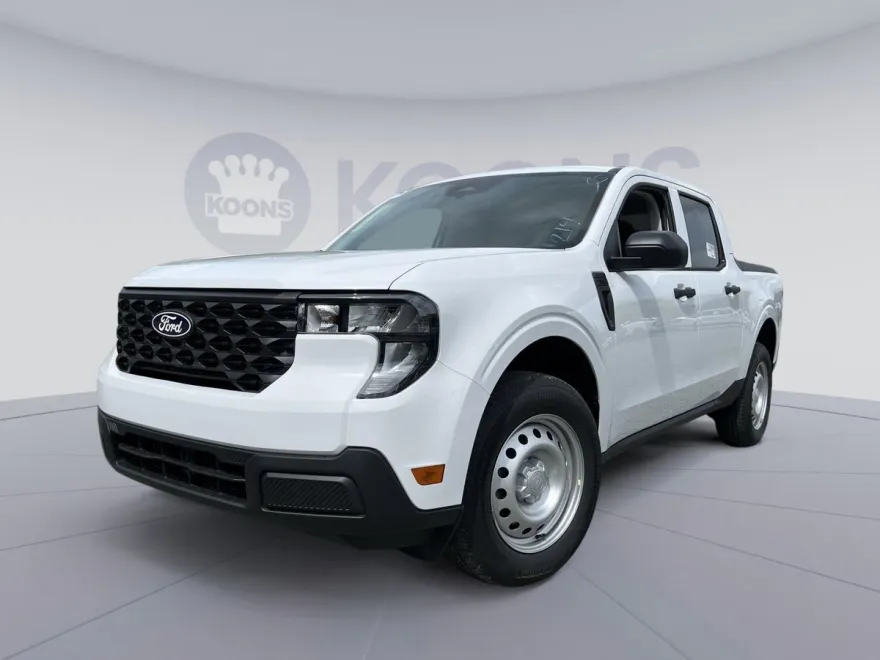 2025 Ford Maverick XL photo 1