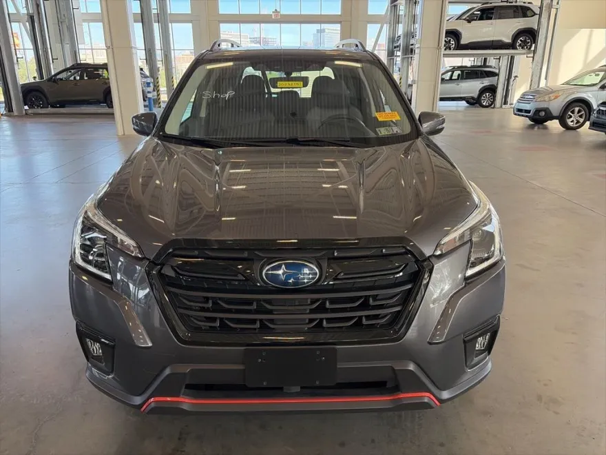 2023 Subaru Forester Sport photo 1