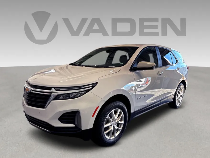 2024 Chevrolet Equinox LT photo 1