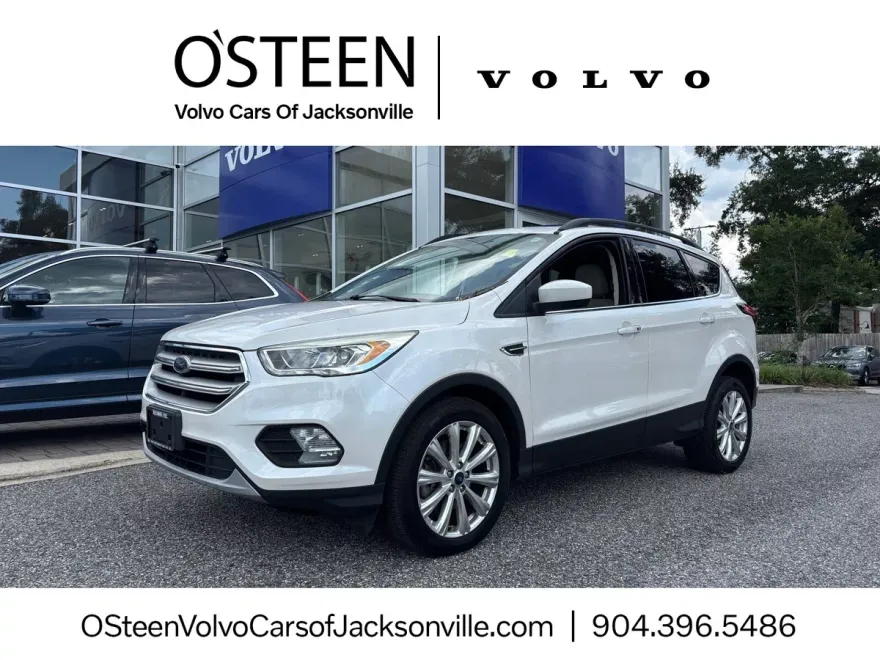 2019 Ford Escape SEL photo 1